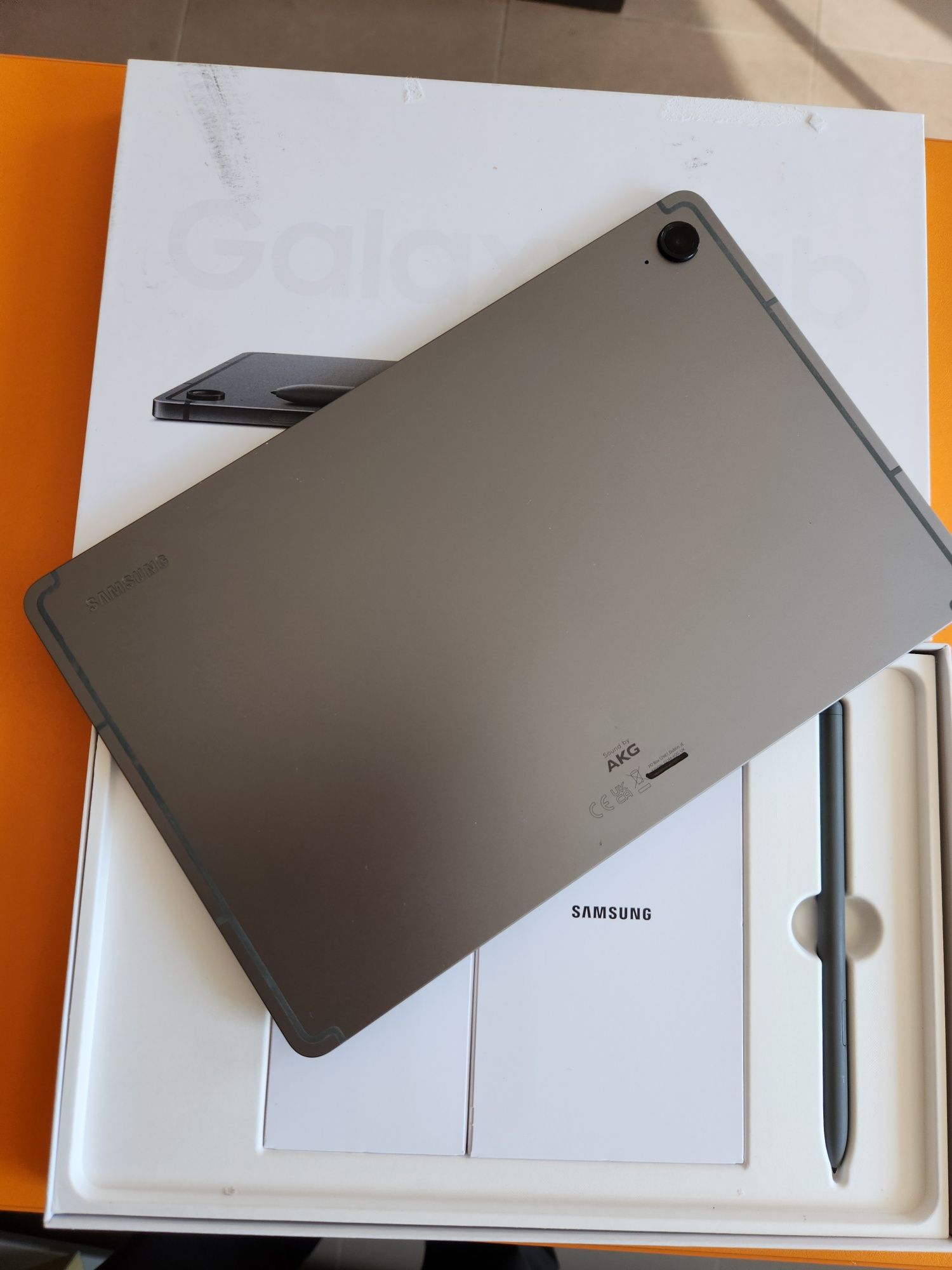 Samsung Tab S9 FE  256gb  8gb ram Graphite  open box  garantie 2 ani