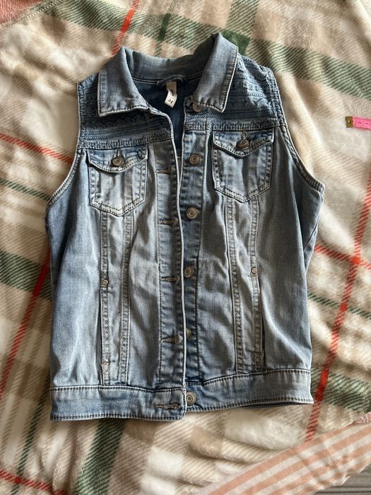 Vesta denim/blugi Rezerved , rochita Zara