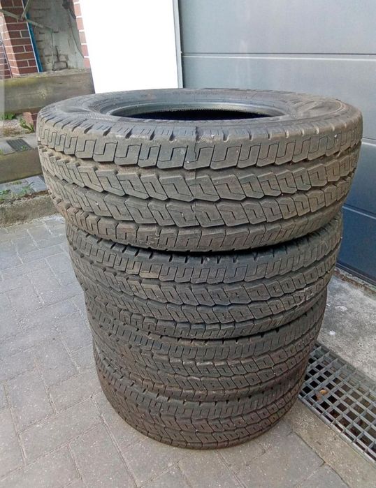 225 75 16 C CP  215 65 16 C Continental Michelin