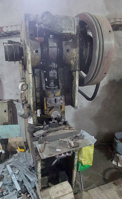 Vazdushni preslar sotiladi