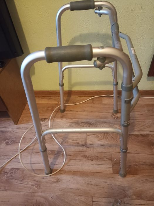 Ходунки,б/у, в хорошем состоянии