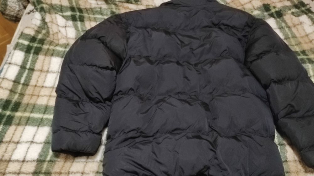 Яке Jordan ,оригинално мъжко яке с гъши пух. Размер ххл. Бартери не ме