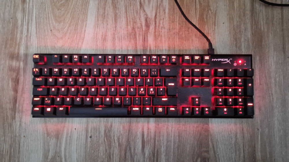 Vand Tastatura Gaming Mecanica HyperX Alloy FPS RED la 100lei