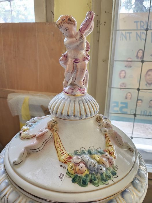 Италианска порцеланова ваза каподимонте