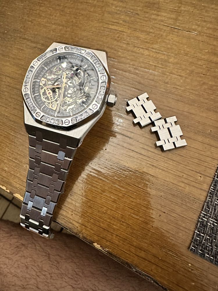 Audemars Piguet Skeleton с Камъни