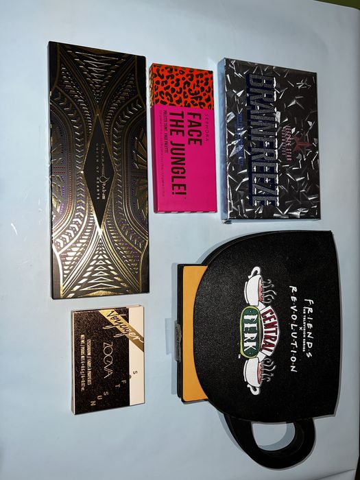 *обновена* Палитри Revolution,Morphe,BH,Essence,Sephora,Jeffree и др.