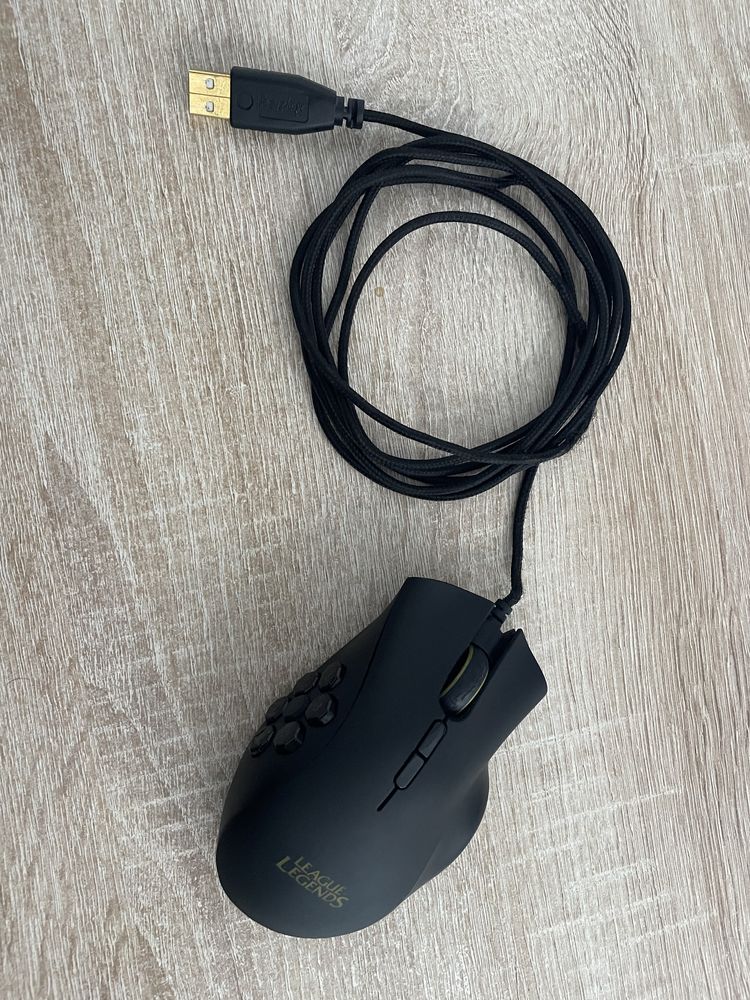 Мишка Razer Naga Hex League of legends Edition