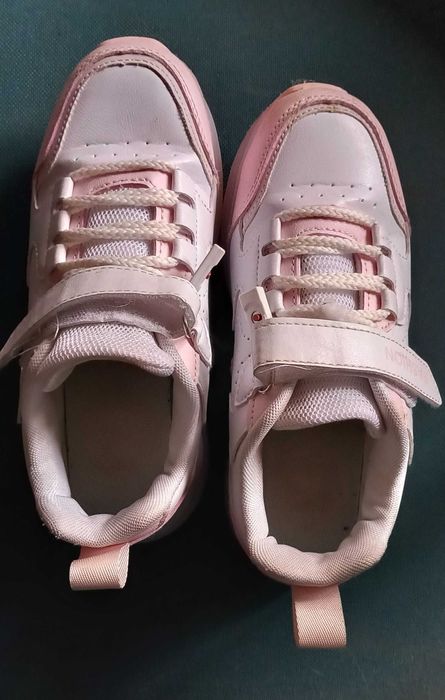 Маратонки с колелца