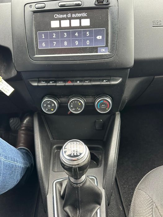 DACIA Duster 1.3 TCE 4x4 2019 Alb