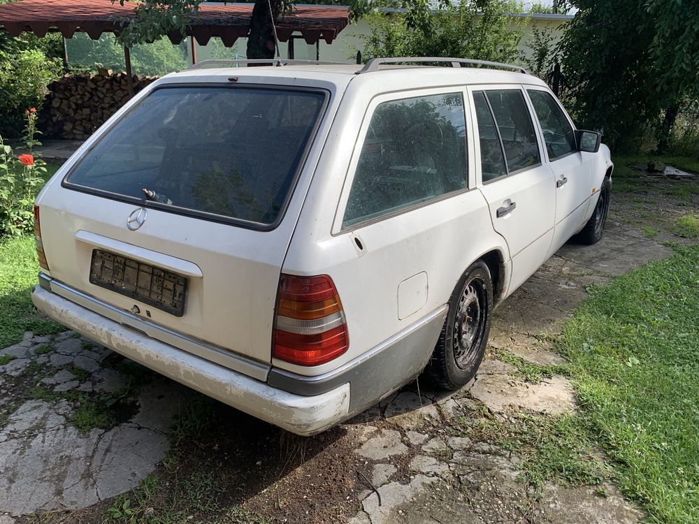 Mercedes E250D W124 На части