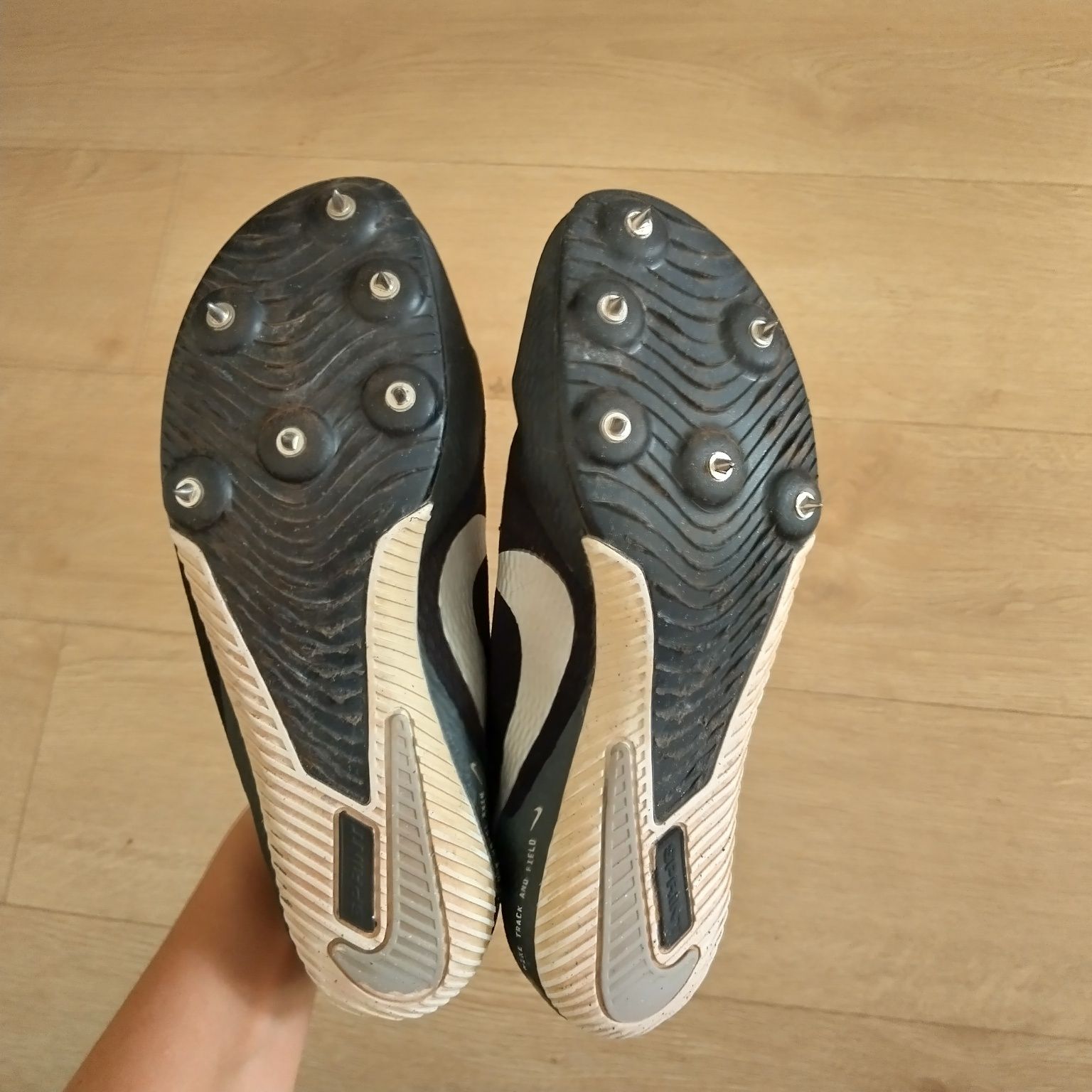 Nike шпайкове номера 38,5 и 37,5