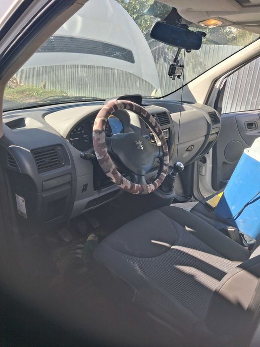 Peugeot Expert an fabricație 2009