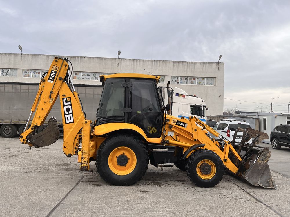 Sapaturi demolari inchiriez buldoexcavator+ basculanta