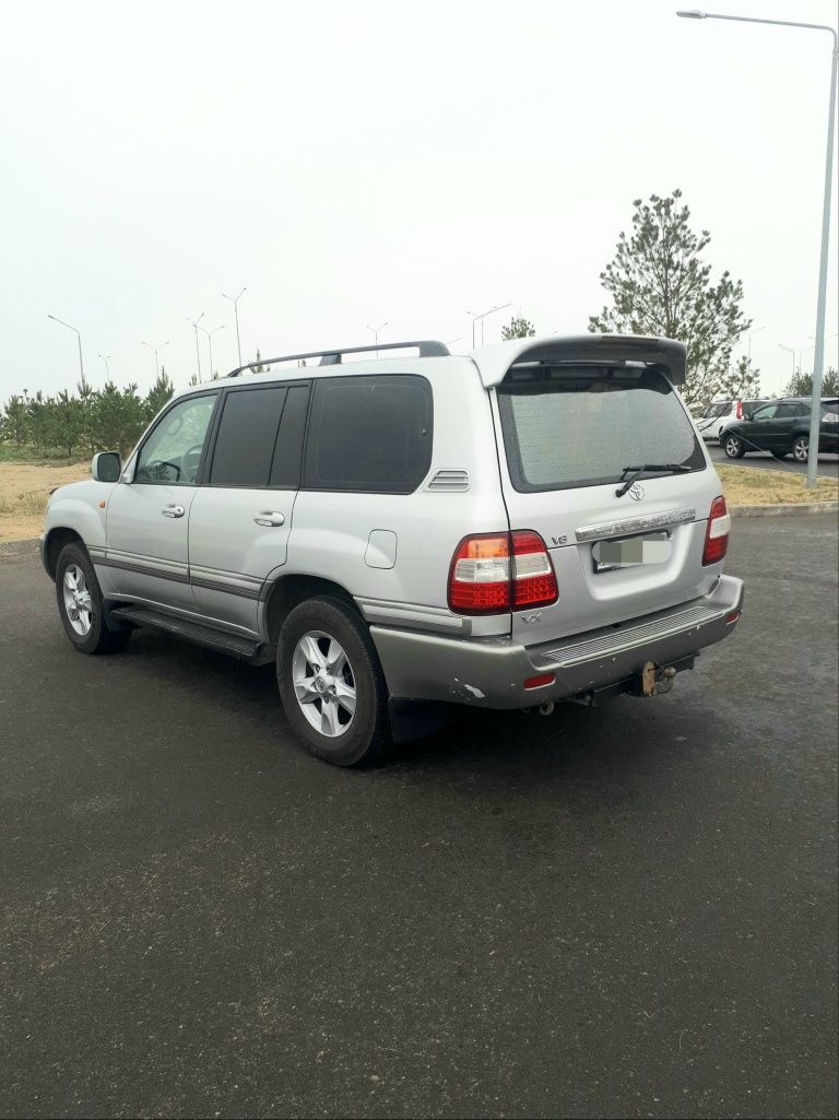 Toyota Land Cruiser 100VX