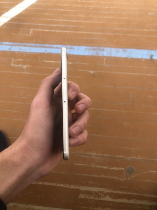 Iphone Se 2020 Oq rang