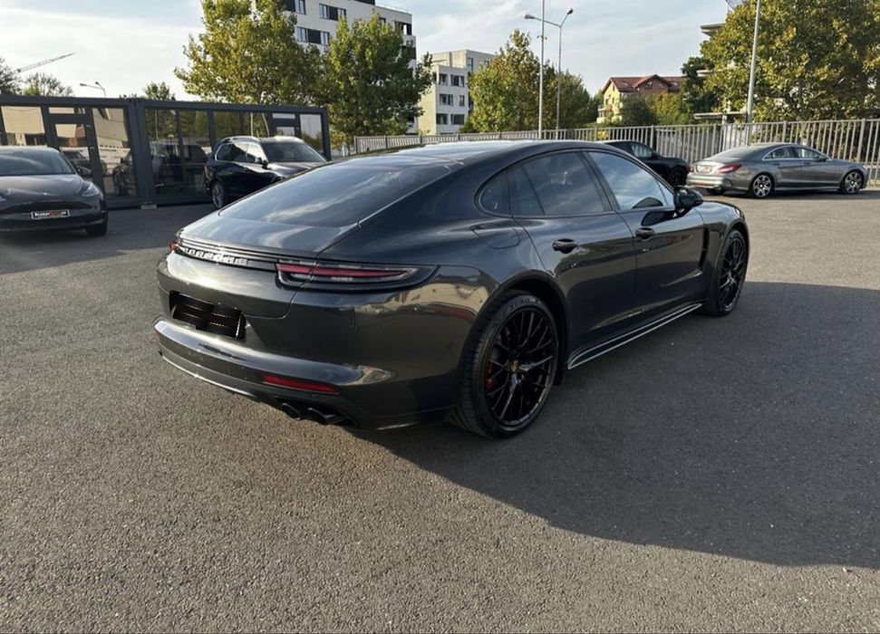 Porche panamera hibrid 462cp,tva deductibil,avans 34.000€