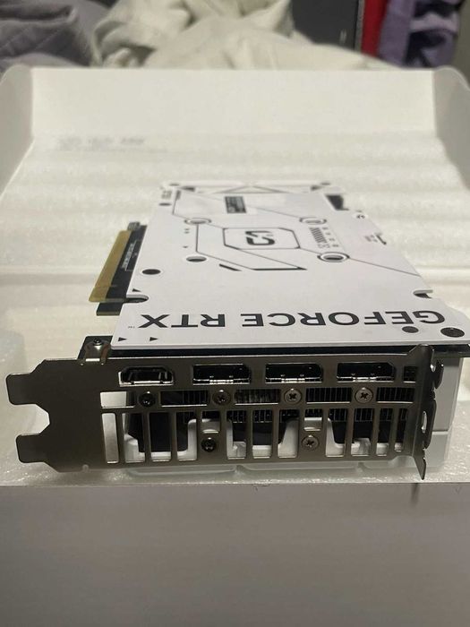 ASUS Dual GeForce RTX 4060 White OC Edition 8GB GDDR6
