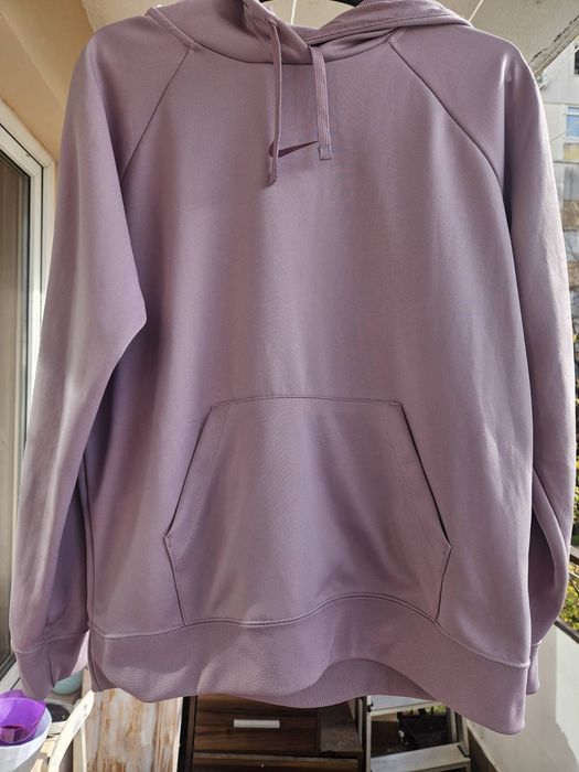 Дамски суичър Nike.