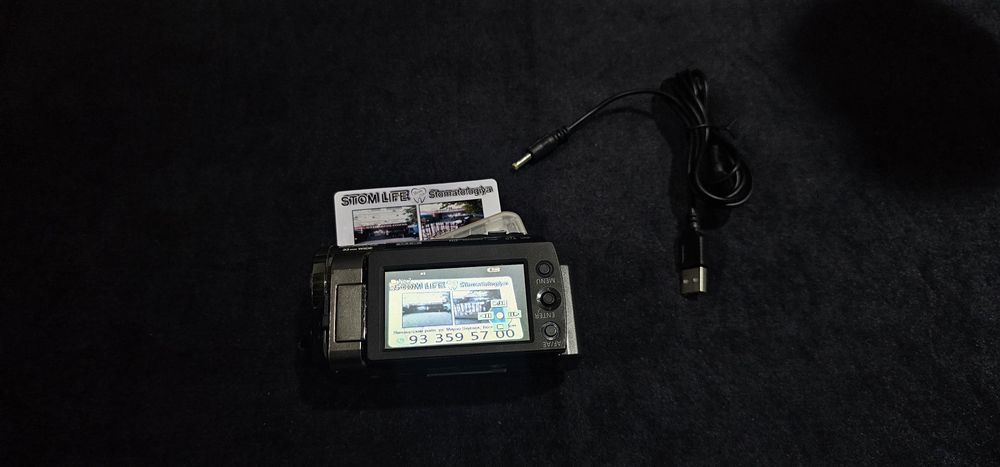 Panasonic SDR-S70 Videokamera
78x zoom • Keng burchak • SD kartaga yoz