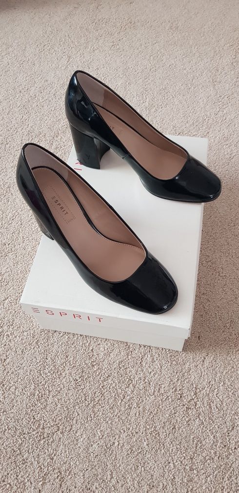 Pantofi  lacuiti cu toc, Esprit, culoare negru, mărimea 37