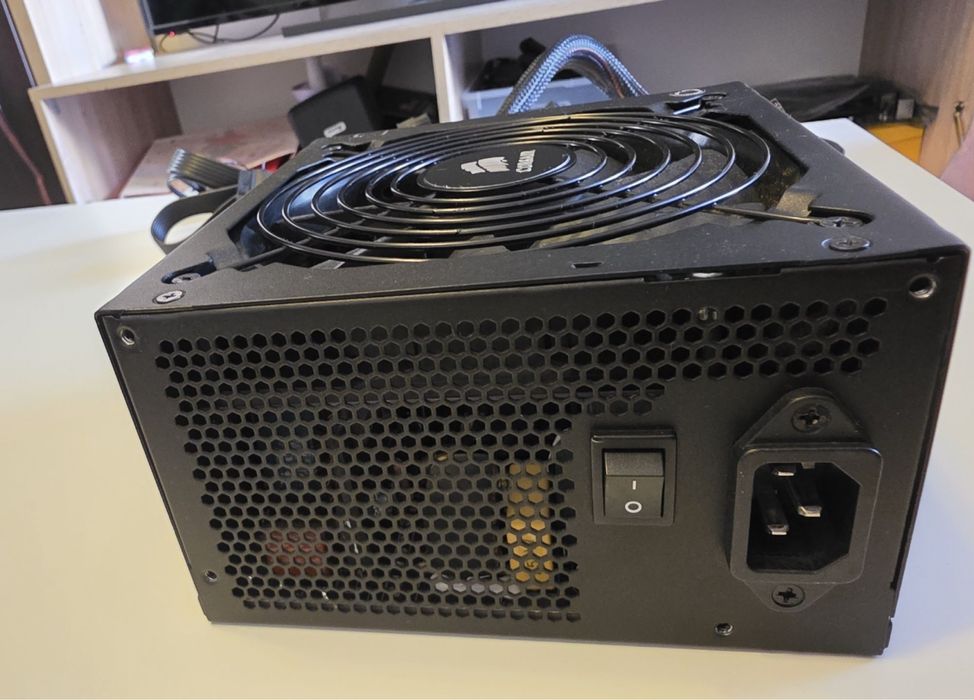 Sursa Calculator Corsair cx750m, 750w 80 plus bronze semi modulara