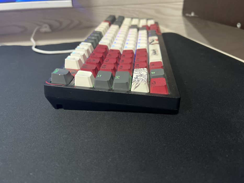 Продам механическую клавиатуру Bloody s98