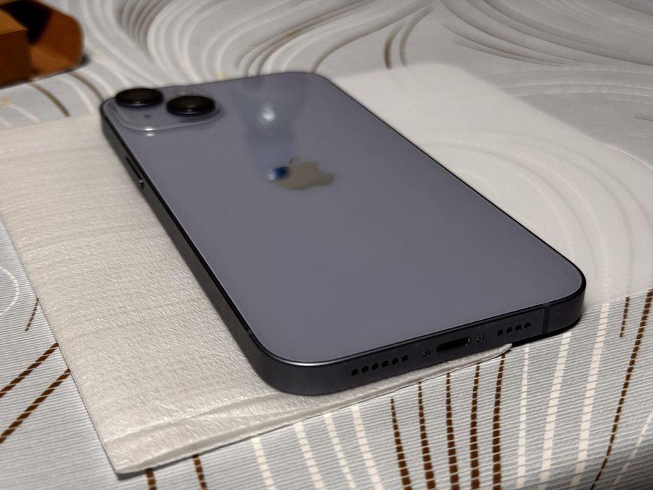 Vand Iphone 14 Plus Albastru Impecabil