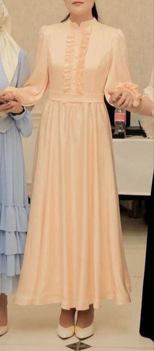 Атласное платье рр М 44-46