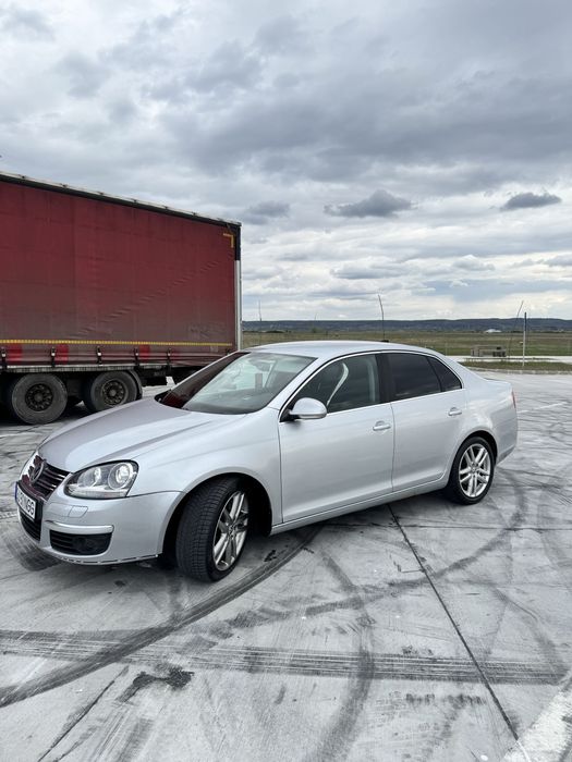 VW Jetta 2.0 tfsi dsg