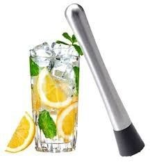 Мадлер  в баре нужен для измельчения и выдавливания сока из свеж