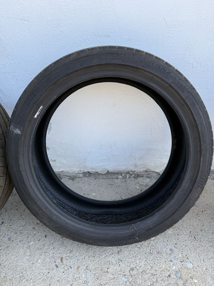 Летни гуми Bridgstone 215 45 r20