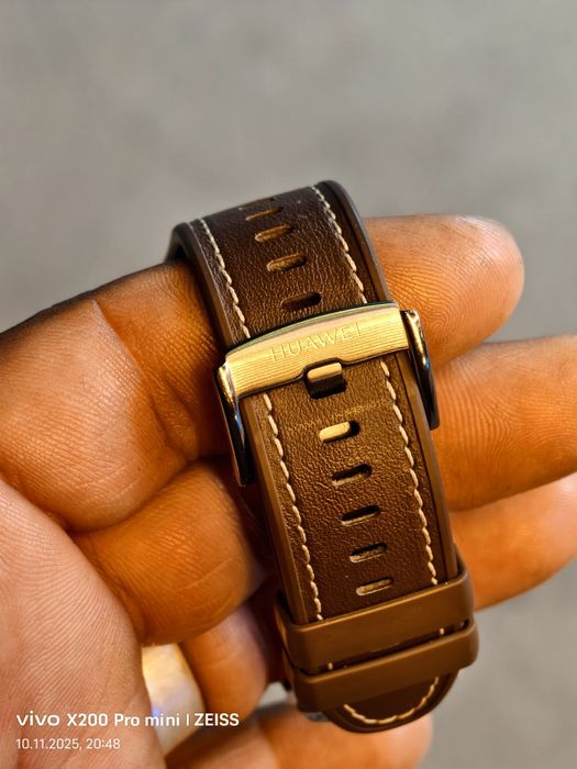 Huawei watch 5 yangi 2025 yilniki