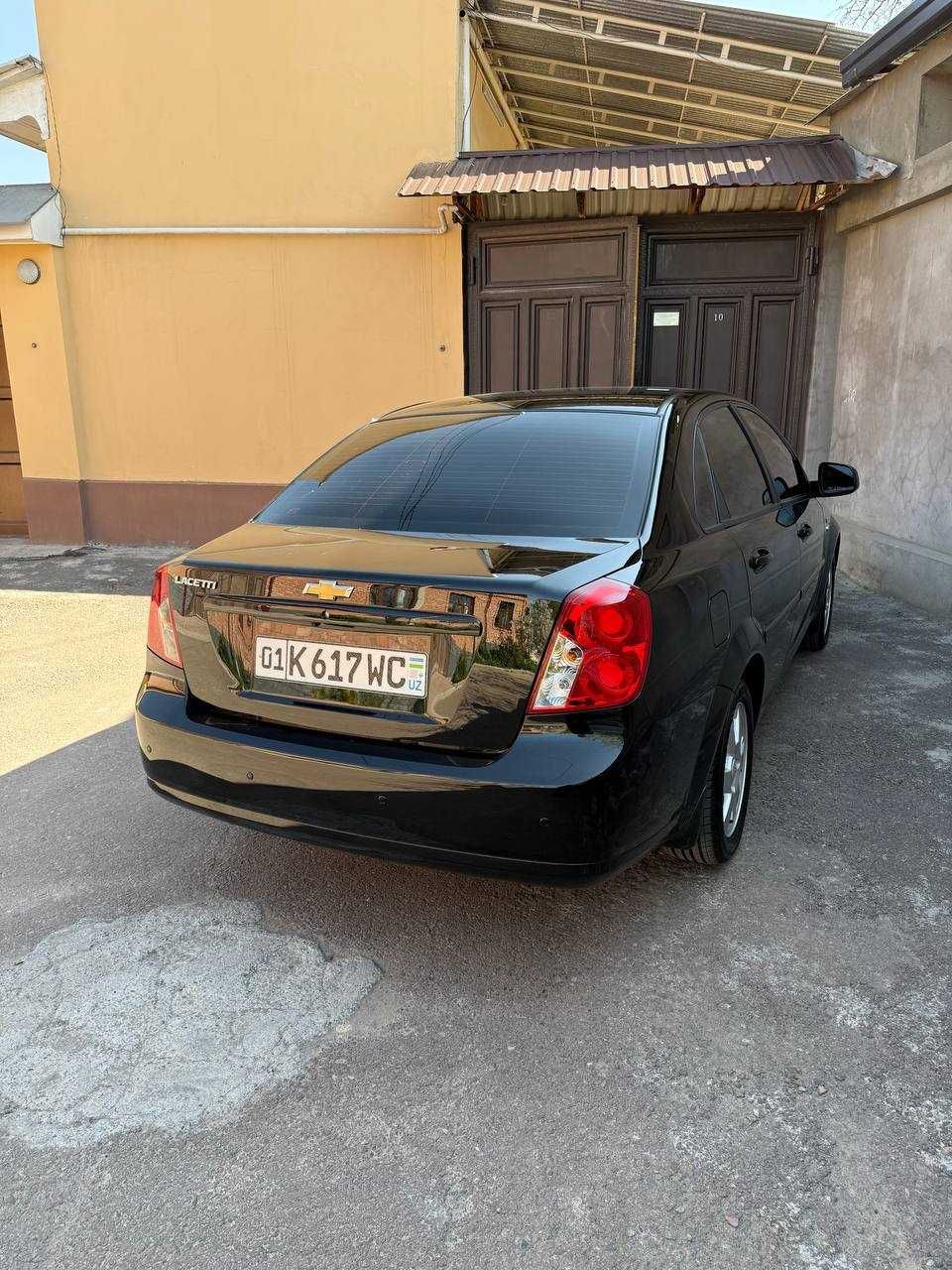 Jentra avtomat sotiladi 13,500 $ narx 2022 yill 55000ming km kraska t
