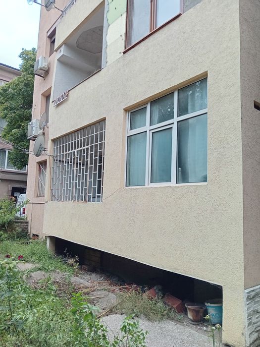 Продавам етаж от кооперация