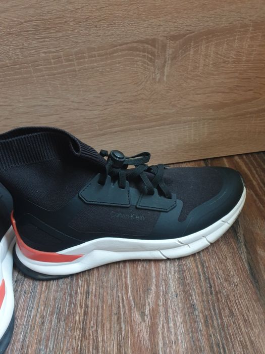 Calvin Klein кецове