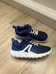 Adidasi Decathlon marimea 32