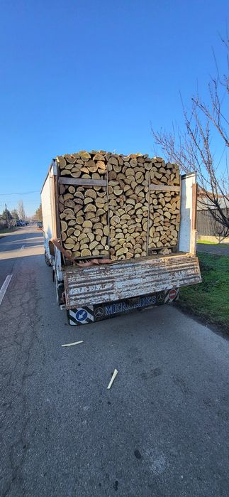 Lemne de foc la palet