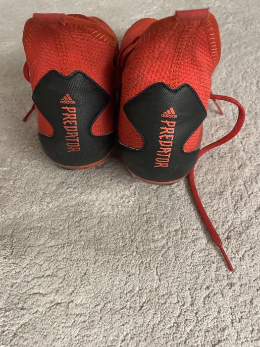 Бутонки adidas predator