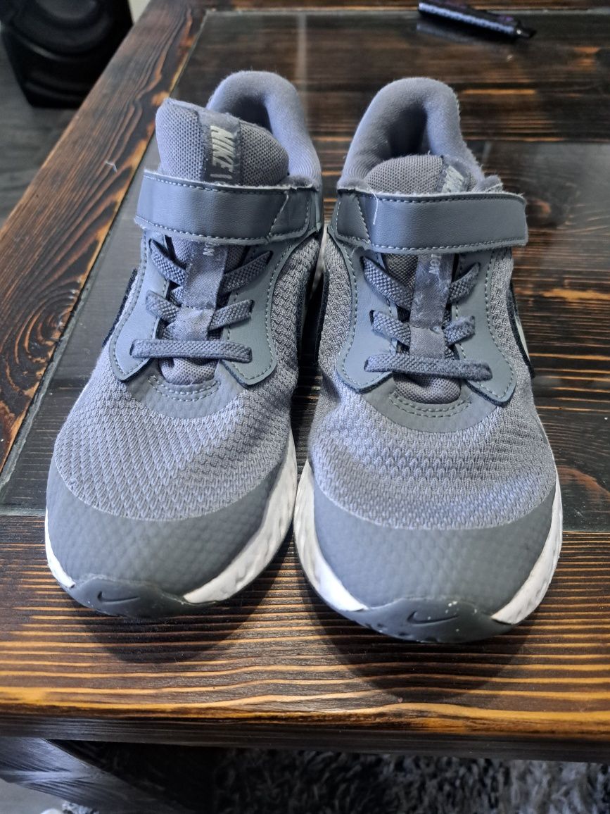 Детски маратонки Nike