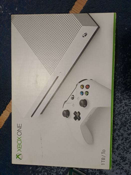 Consola XBOX ONE S  1 TB +2 controllere+ 10 jocuri