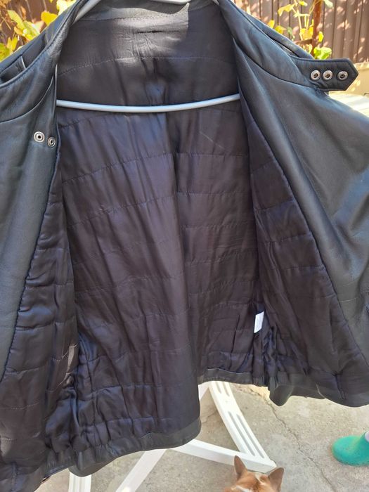 Vând Jacheta de piele de motociclist