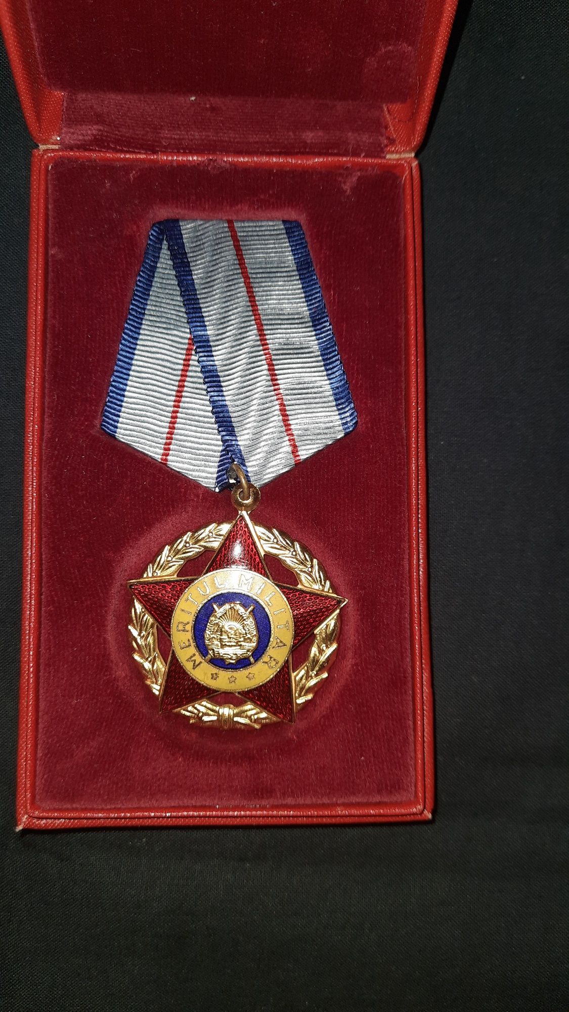 Ordinul militar clasa 1,2,3 medalii comuniste