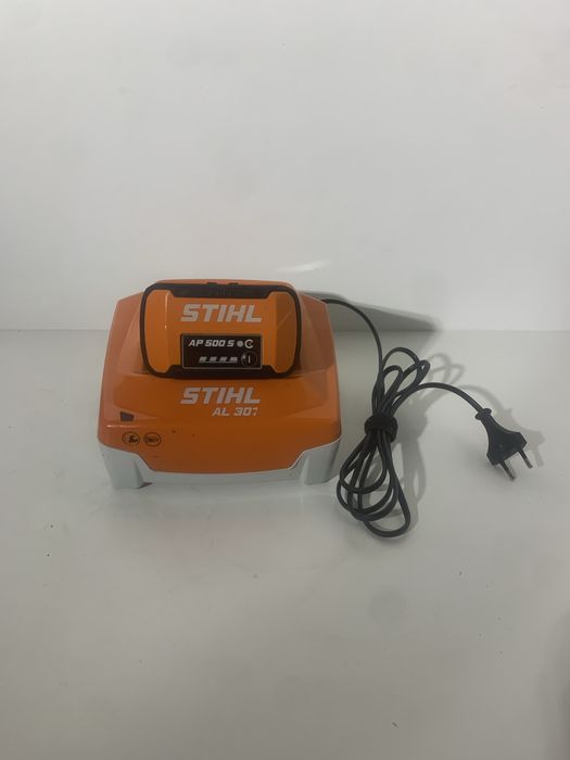 Stihl AP500 S acumulator si incarcator AL301