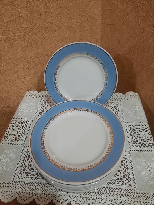 Абсолютно новые десертные тарелочки (d-17см) , Пролетарский ФЗ. Красив