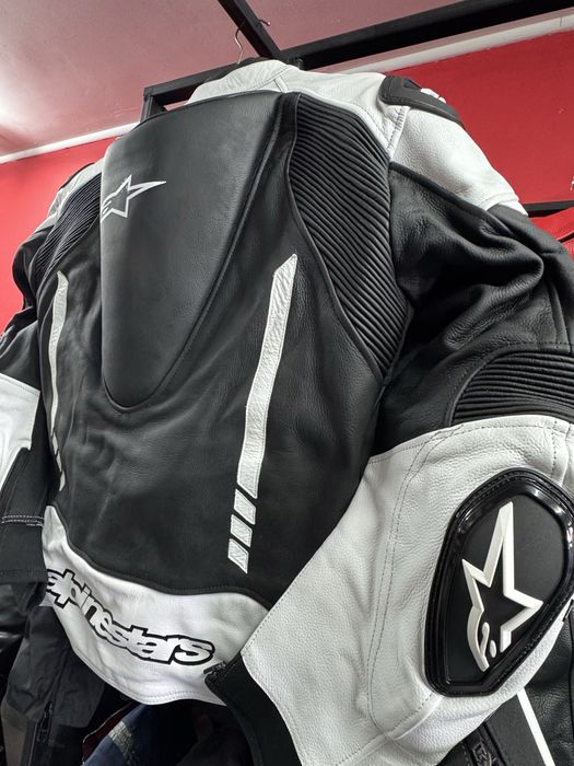 Кожено яке за мотор Alpinestars , с гърбица M , L
