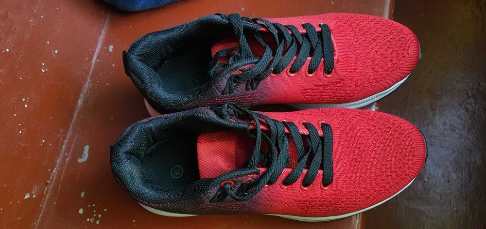 Adidasi rosii-59 ron