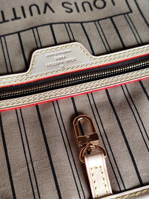 Louis Vuitton Дамска чанта Neverfull MM Монограм