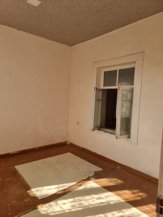 Феруза ,ТТЗ -2 м-в 6 сот 5 комн