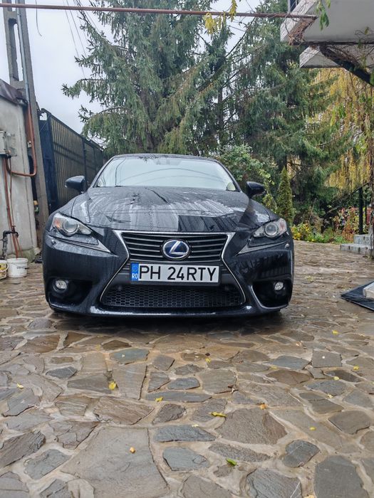 2017 Lexus IS 300h • Hybrid 2.5 • 223 CP • Euro 6 • Impecabilă