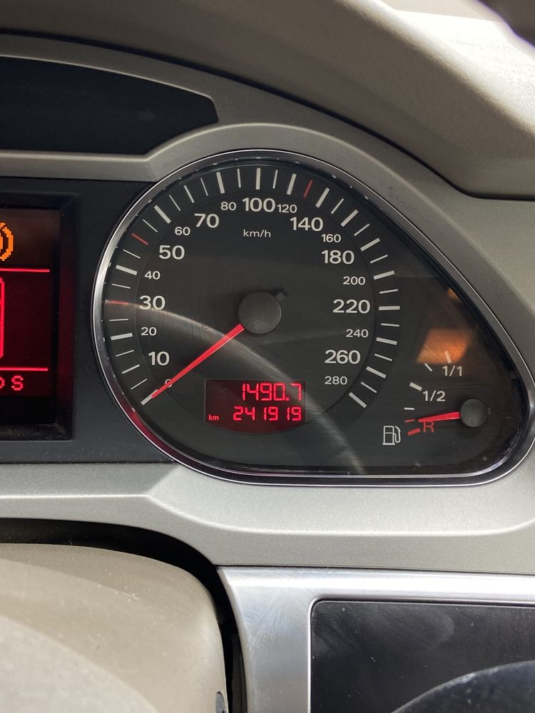 Vând Audi A6 C6 2.0 FSi